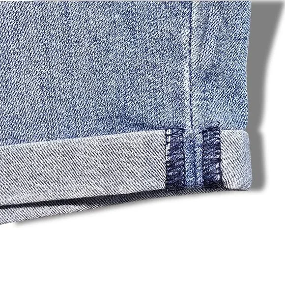 Women's Size 14 Mid-Rise Cuffed Stretch Denim Shorts Relativity Medium Wash - Picture 3 of 5